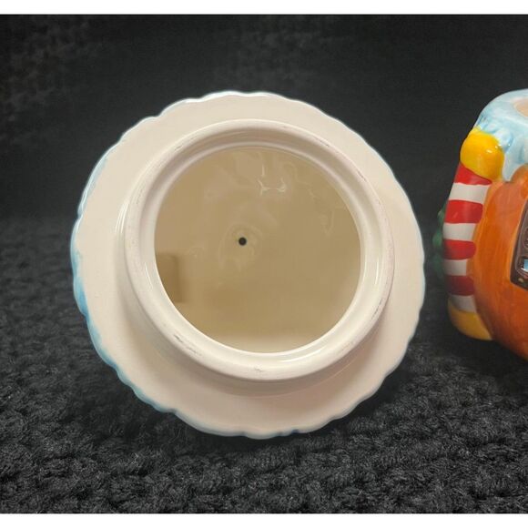 2008 M&M's Collectible Christmas Ceramic Round Chalet House Candy Dish Treat Jar - Picture 6 of 12